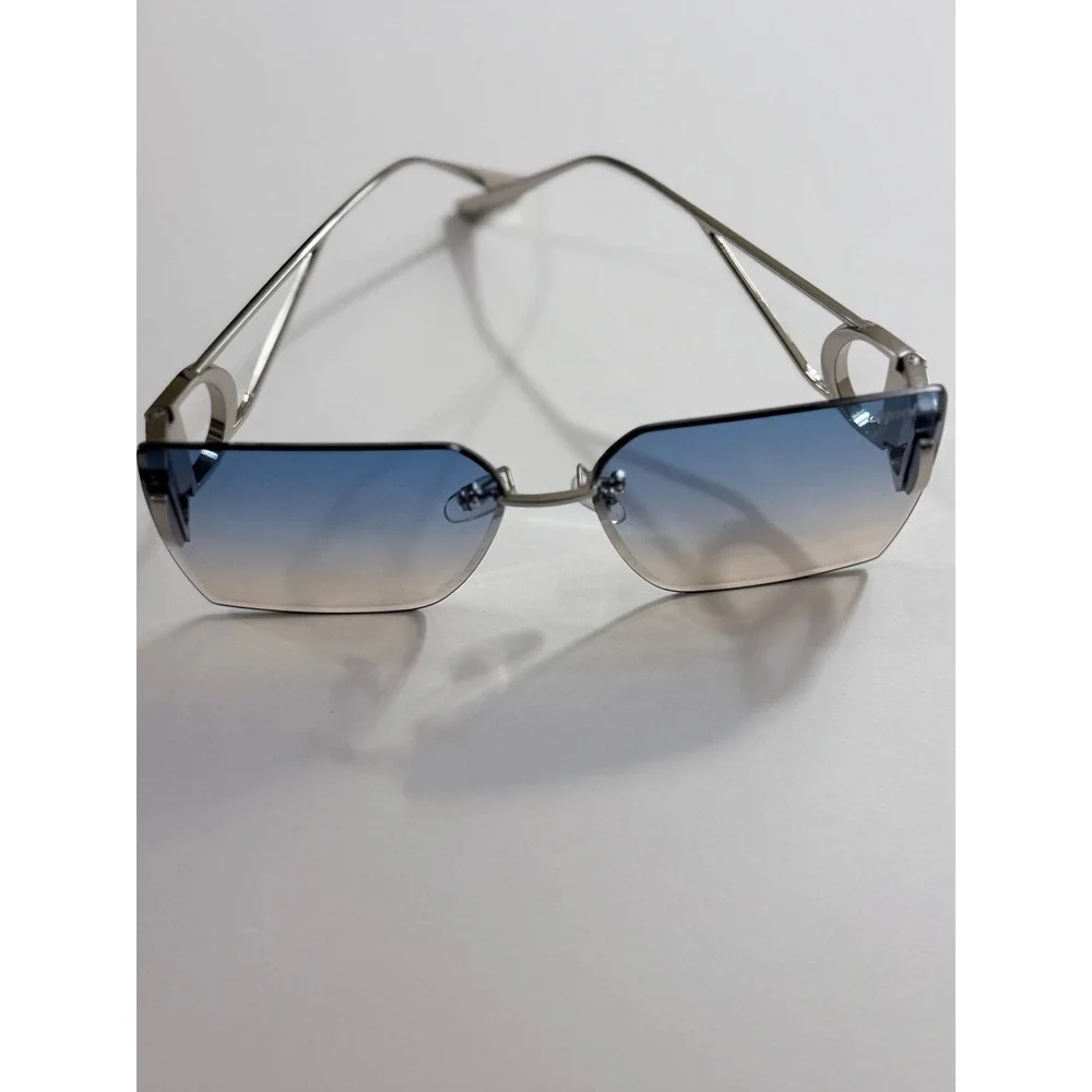 Dyani Rimless Gradient Sunglasses Silver Tone Blue Tan Rectangle Frames Case